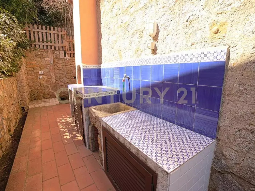 Immagine 16 di Quadrilocale in vendita  in Via dell'Arenella a Isola Del Giglio