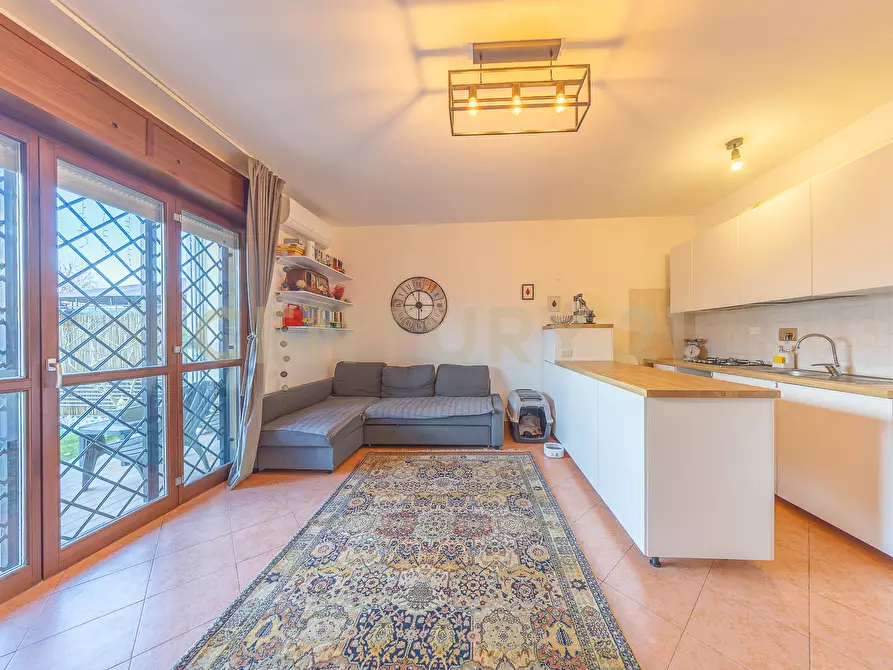 Immagine 1 di Bilocale in vendita  in Via Piero Corti 83 a Roma