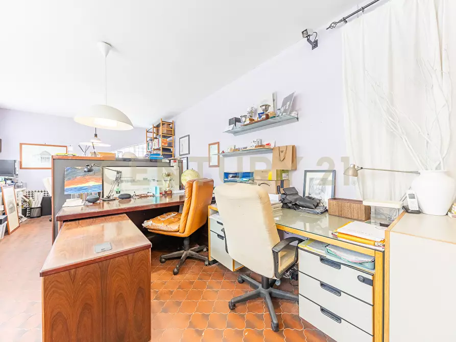 Immagine 30 di Villa in vendita  in Via Calabria 4 a Ardea