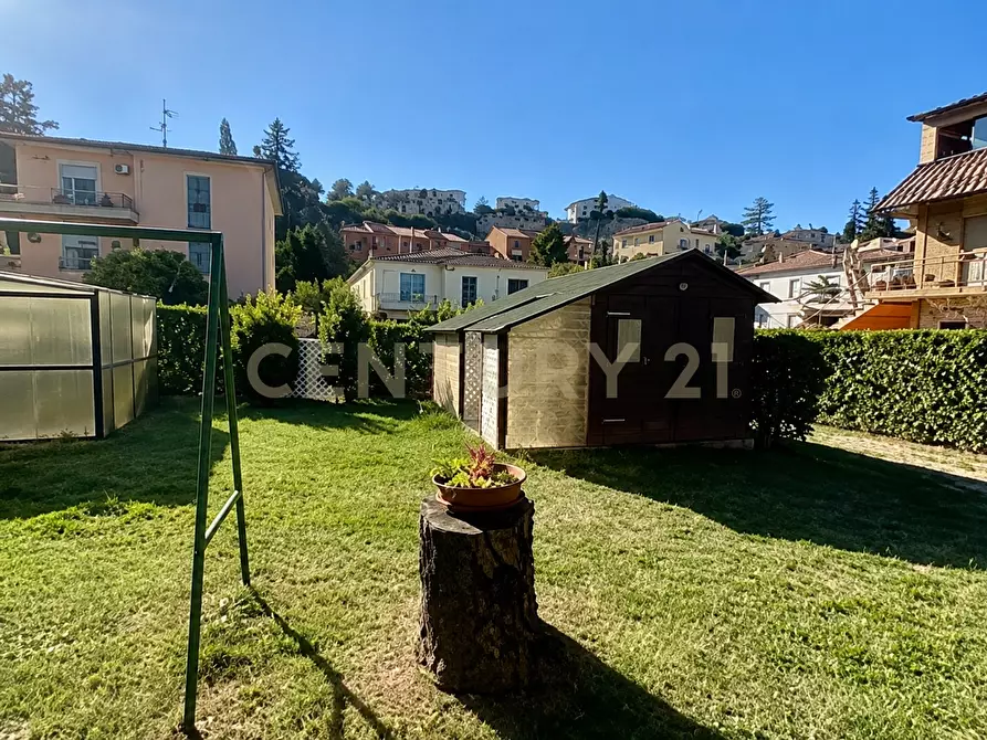 Immagine 9 di Palazzo in vendita  in Via Cassia 43 a Acquapendente