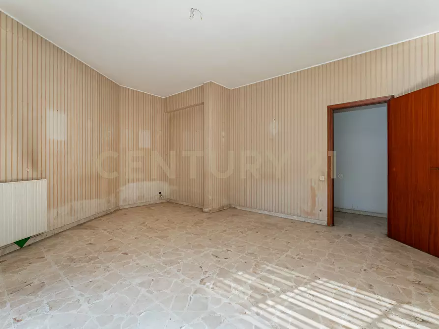 Immagine 22 di Pentalocale in vendita  in Via Fiume 12 a Catania