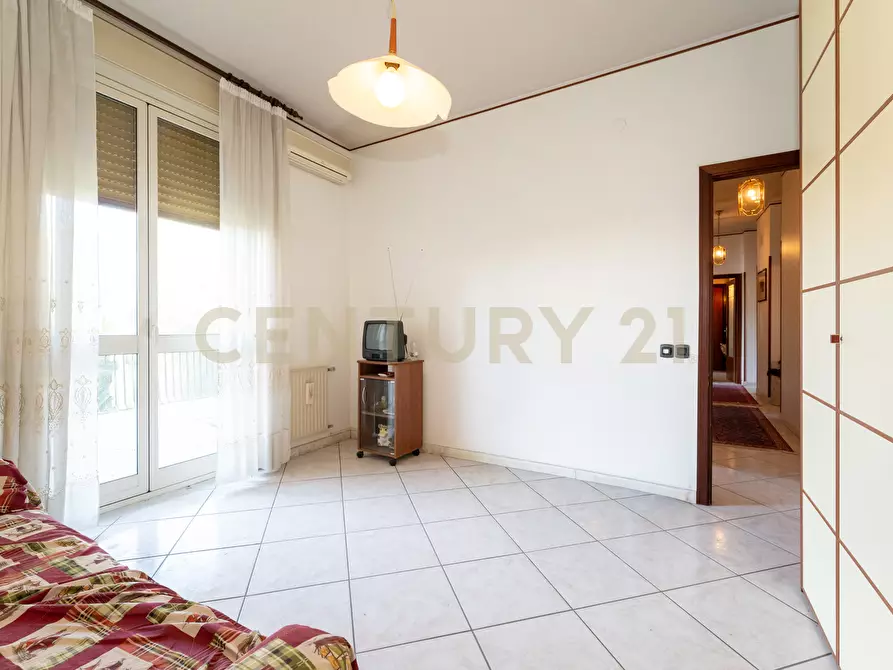 Immagine 28 di Pentalocale in vendita  in Viale Nitta 16b a Catania