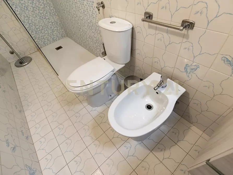 Immagine 19 di Trilocale in vendita  in Via Consolare Valeria 9797 a Sant'alessio Siculo