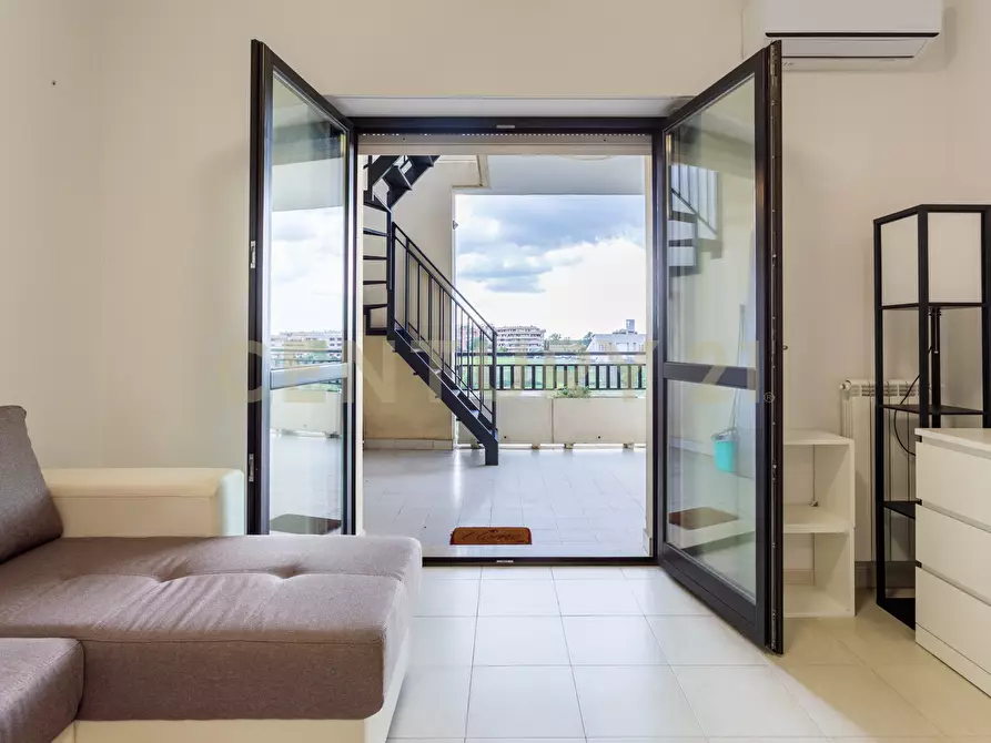 Immagine 5 di Attico in vendita  in Via Natale Prampolini 15 a Roma