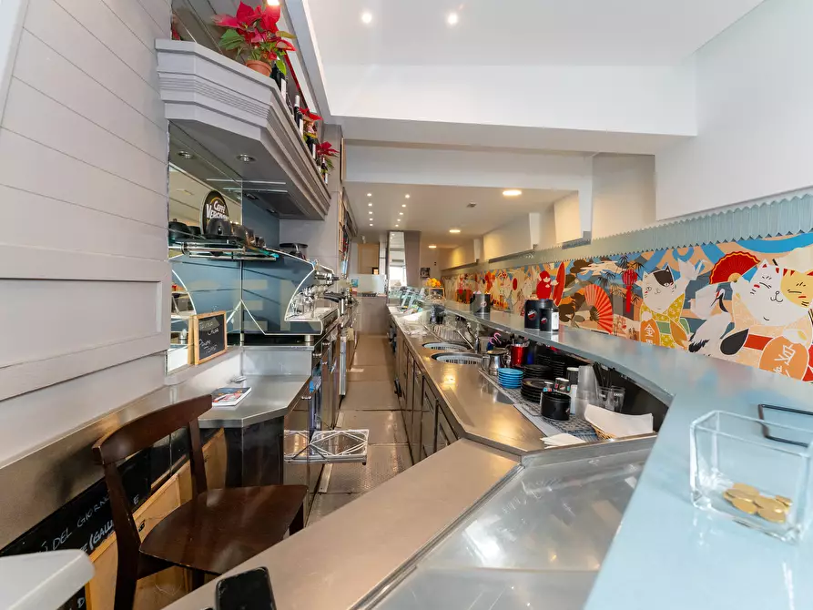 Immagine 5 di Bar / Ristorante in vendita  in Via Vincenzo Giuffrida a Catania
