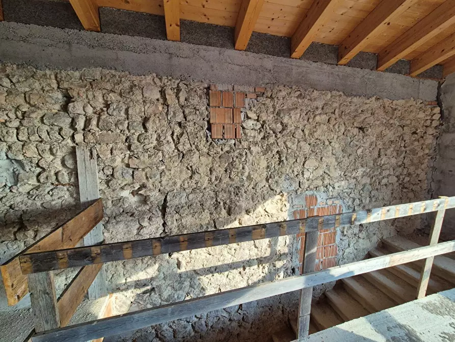 Immagine 44 di Palazzo in vendita  in Via Vigolo 1 a Negrar di Valpolicella