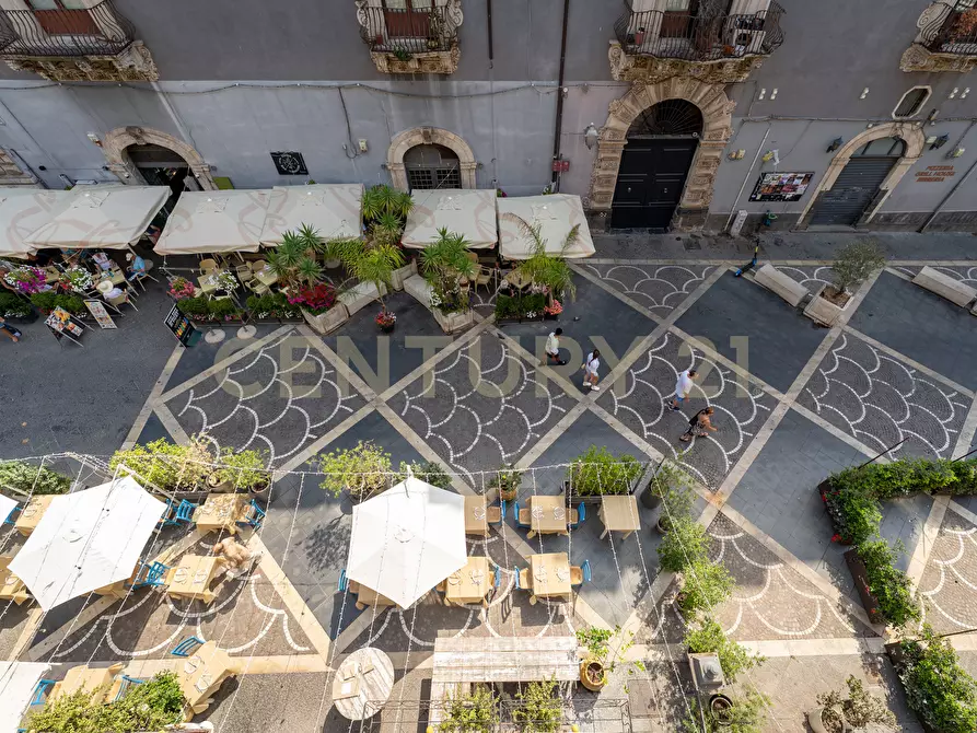 Immagine 44 di Pentalocale in vendita  in Via Antonino di Sangiuliano 185 a Catania