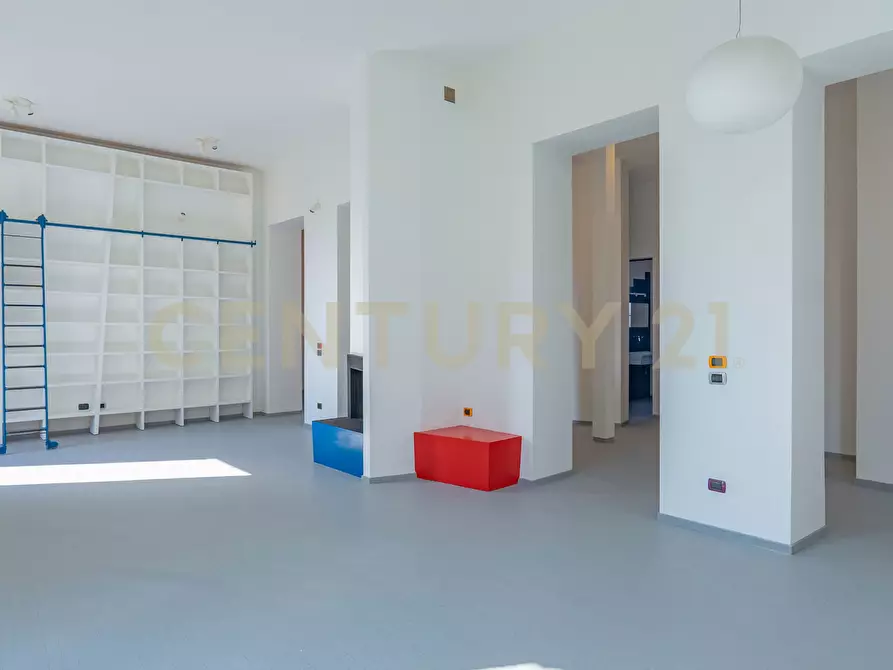 Immagine 14 di Attico in vendita  in Via Antonio Mordini 14 a Roma