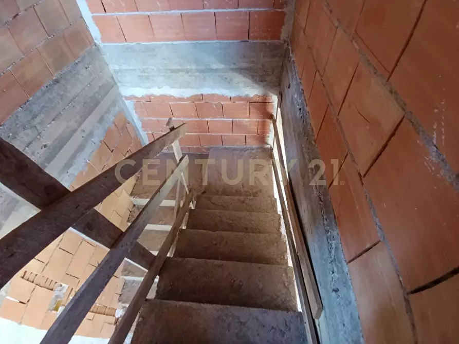 Immagine 47 di Casa bifamiliare in vendita  in VIA LEONCAVALLO 7 a Aci Sant'antonio