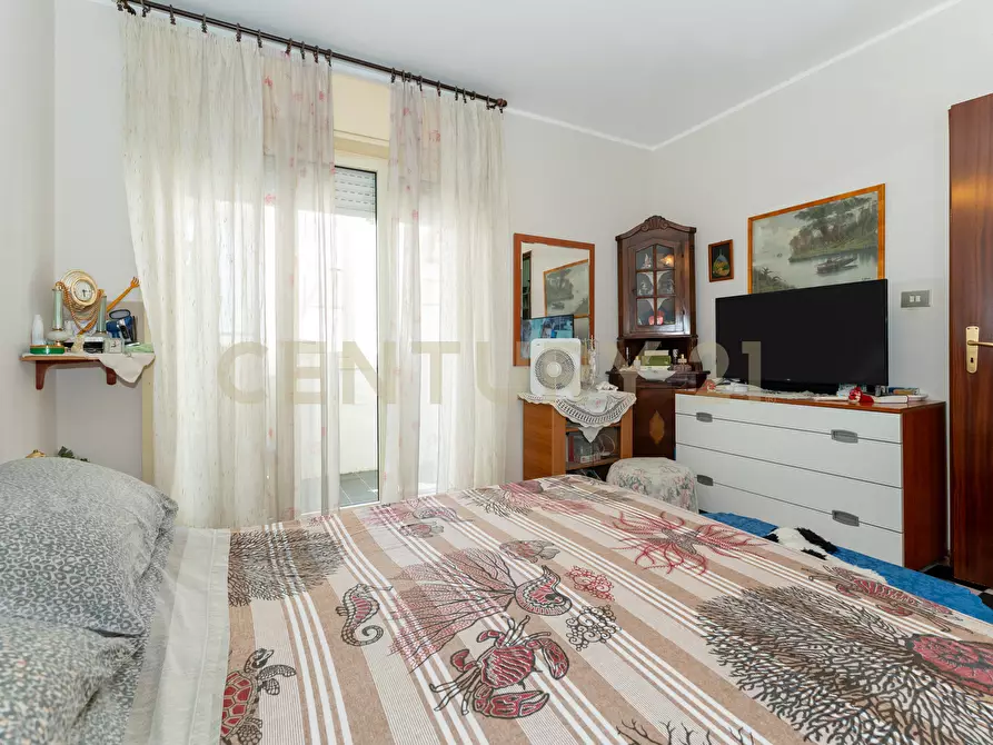 Immagine 31 di Quadrilocale in vendita  in Viale San Teodoro 7 a Catania