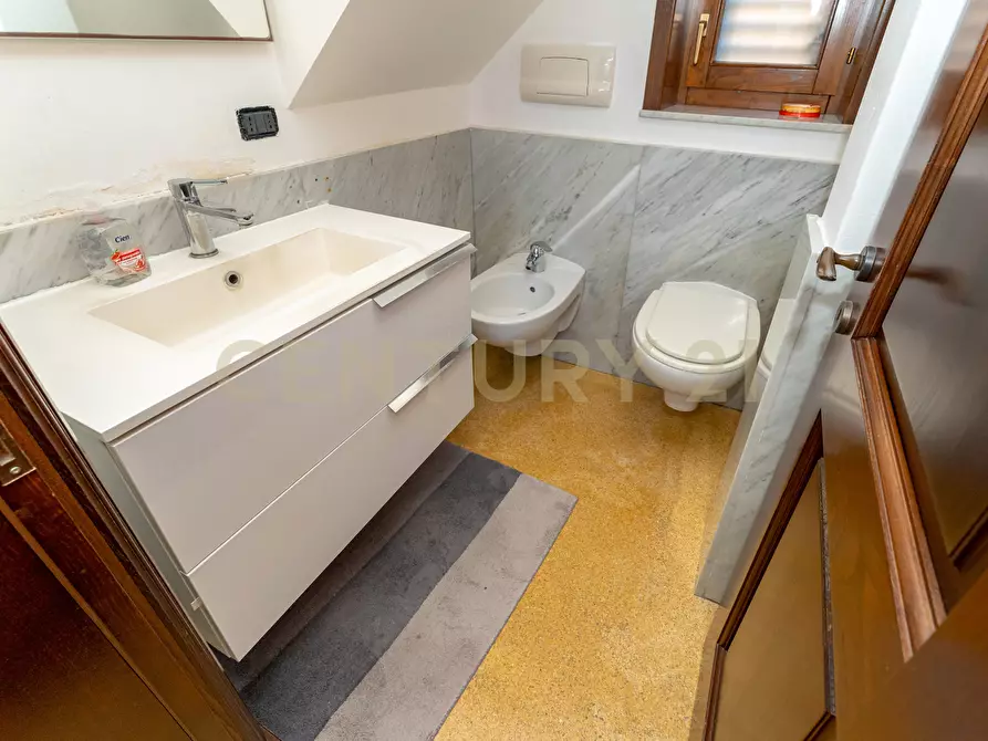 Immagine 43 di Appartamento in vendita  in Via del Vecchio Bastione 5 a Catania