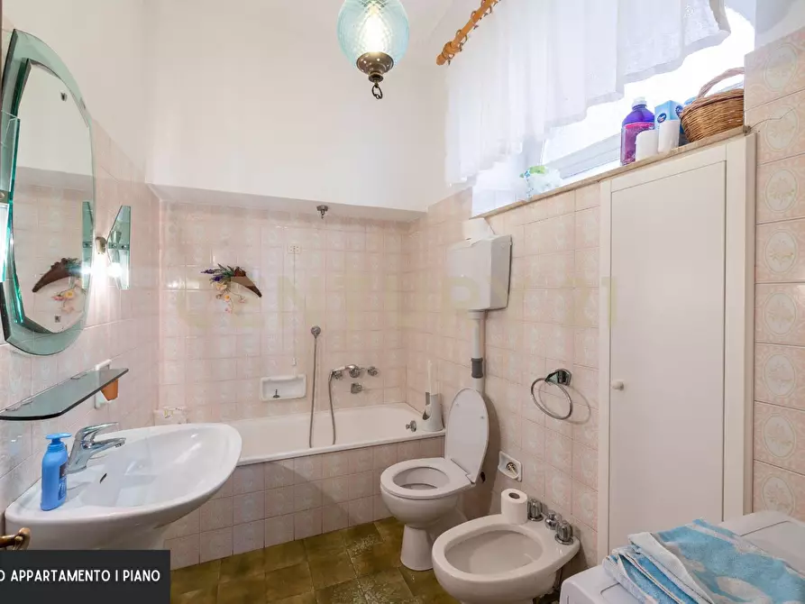 Immagine 21 di Appartamento in vendita  a Roccastrada