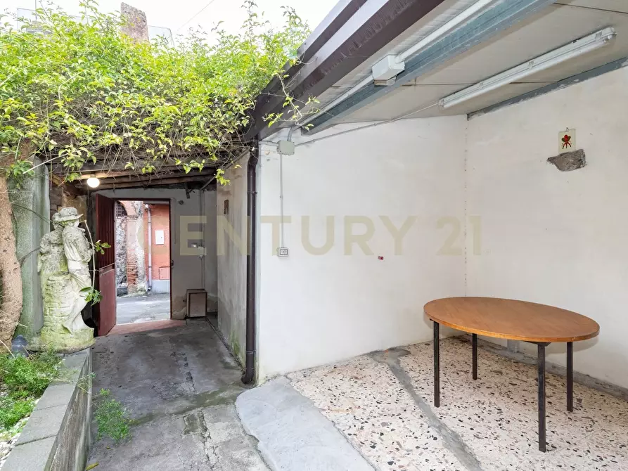 Immagine 8 di Casa indipendente in vendita  in Vico Palermo 10 a Gravina Di Catania