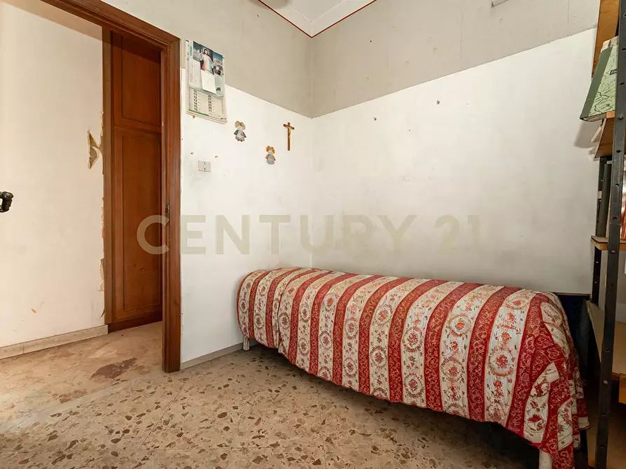 Immagine 44 di Pentalocale in vendita  in PIazza Indipendence 3 a Misterbianco