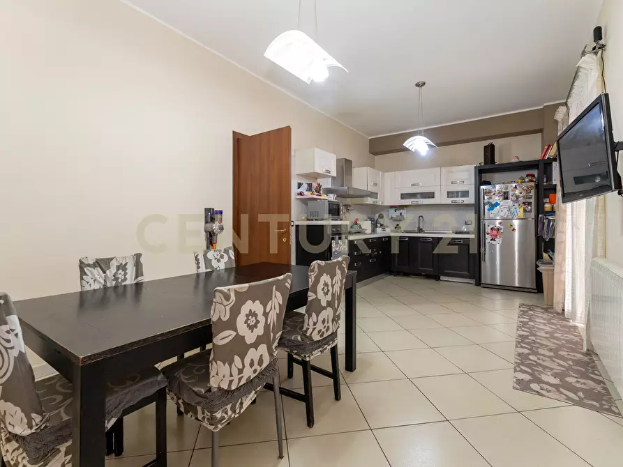 Immagine 22 di Pentalocale in vendita  in Via Cesare Battisti 34 a Belpasso