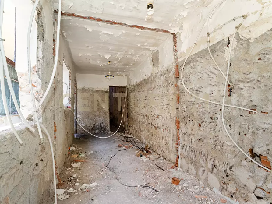 Immagine 22 di Casa indipendente in vendita  in Via Macaluso 9 a Catania