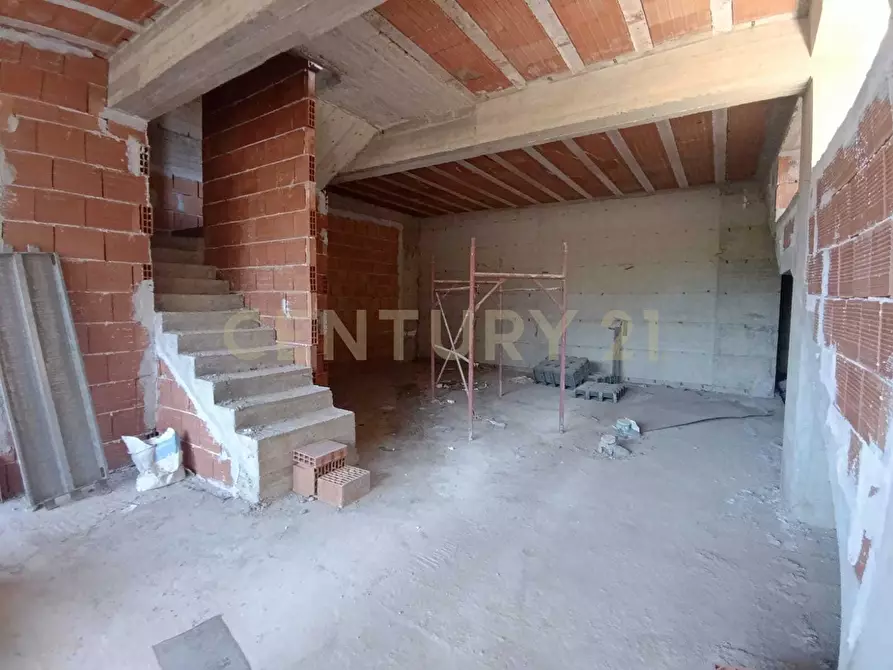 Immagine 65 di Casa bifamiliare in vendita  in VIA LEONCAVALLO 7 a Aci Sant'antonio