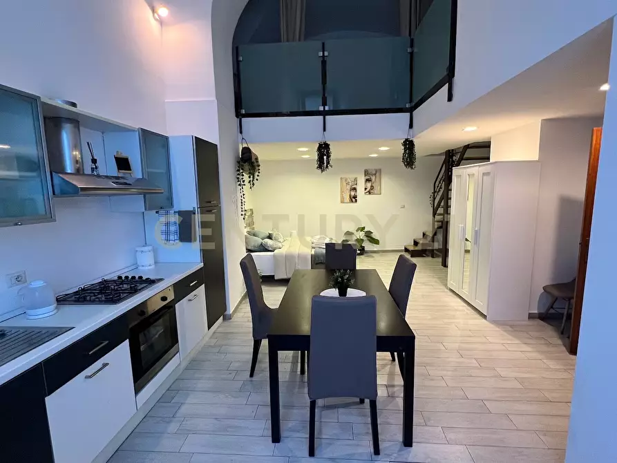 Immagine 4 di Loft/Open space in vendita  in Via Cristoforo Colombo 38 a Catania