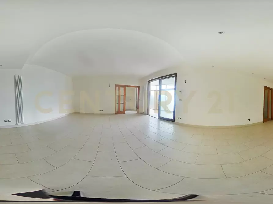 Immagine 47 di Quadrilocale in vendita  in Via Enrico Ferri 15 a Catania