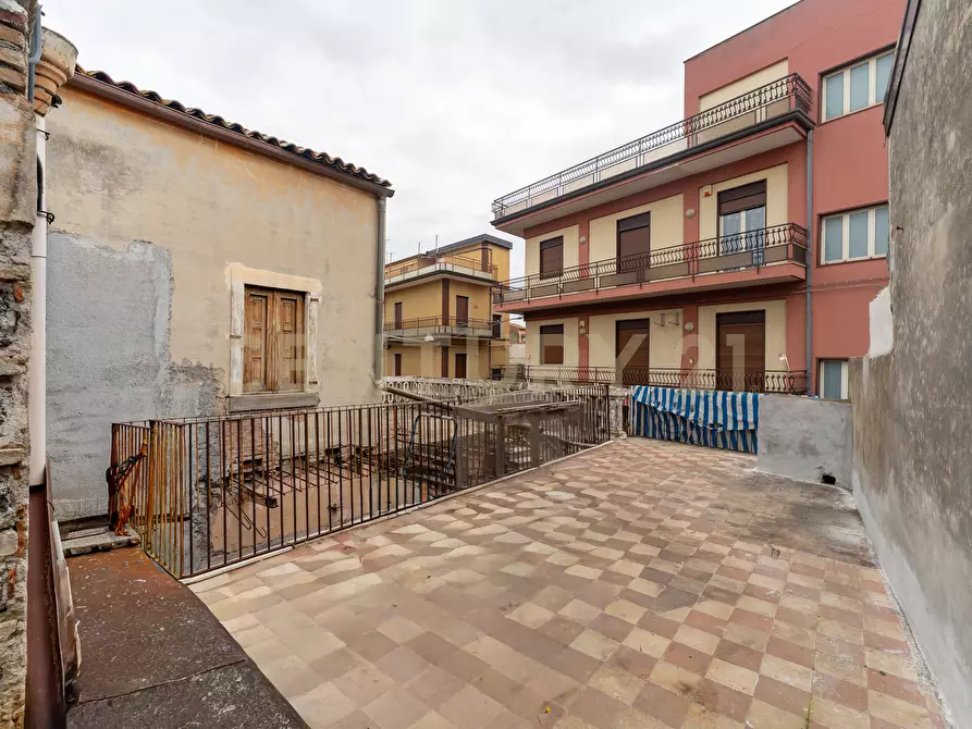 Immagine 31 di Casa indipendente in vendita  in Via Vittorio Veneto 83 a Misterbianco