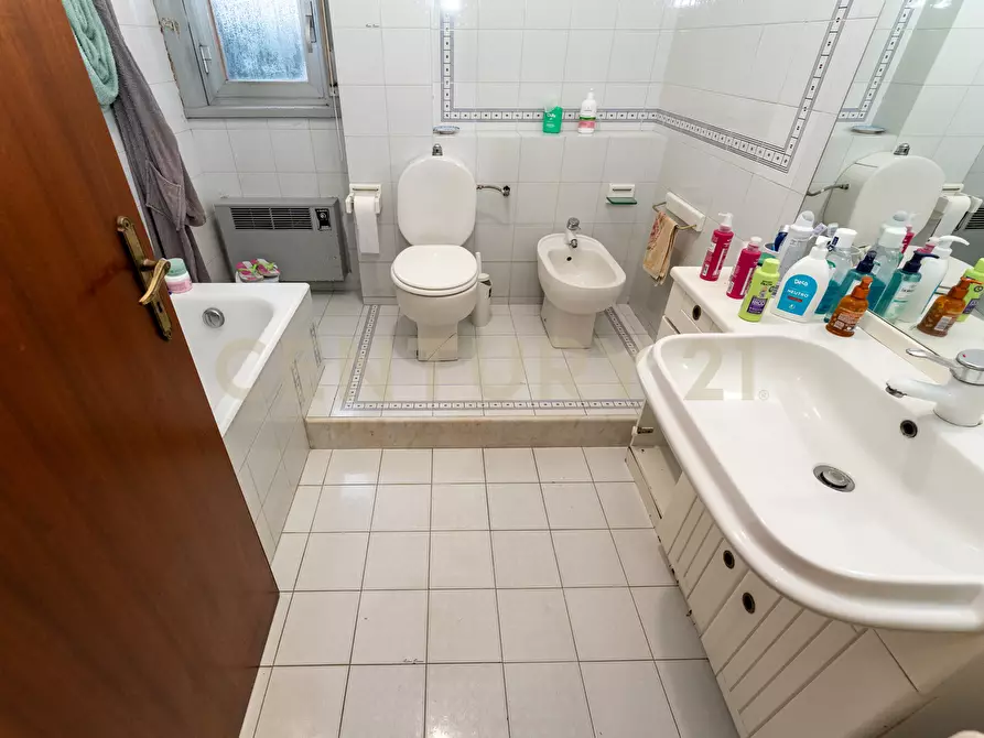 Immagine 35 di Quadrilocale in vendita  in VIA FISICARA 23 a Caltagirone