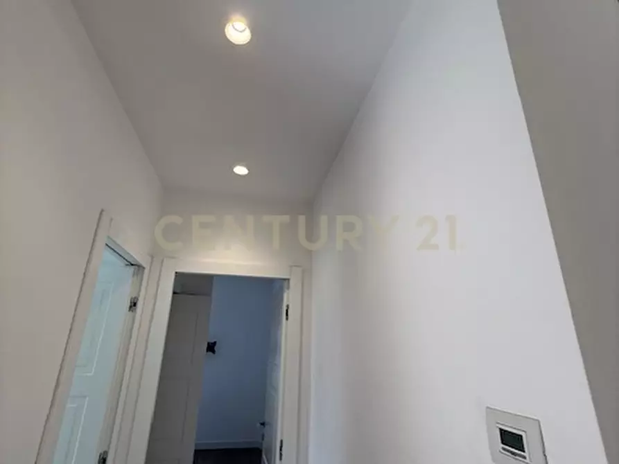 Immagine 48 di Trilocale in affitto  in Via Montecristo 10 a Roma