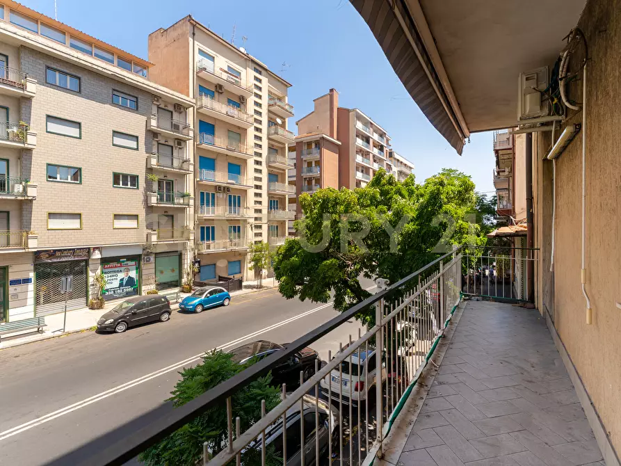 Immagine 34 di Trilocale in vendita  in Via Giuseppe Mazzaglia 7 a Catania