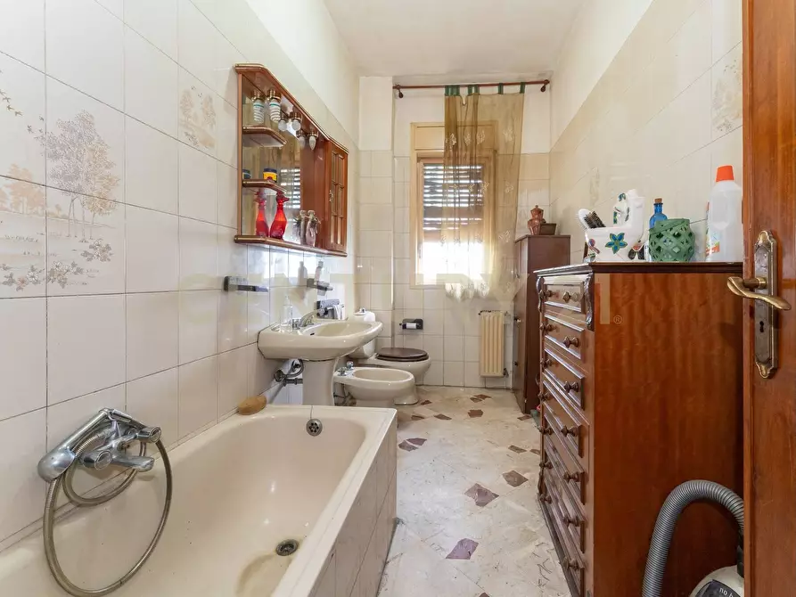Immagine 13 di Appartamento in vendita  in Via Salvatore Quasimodo 7 a Gravina Di Catania