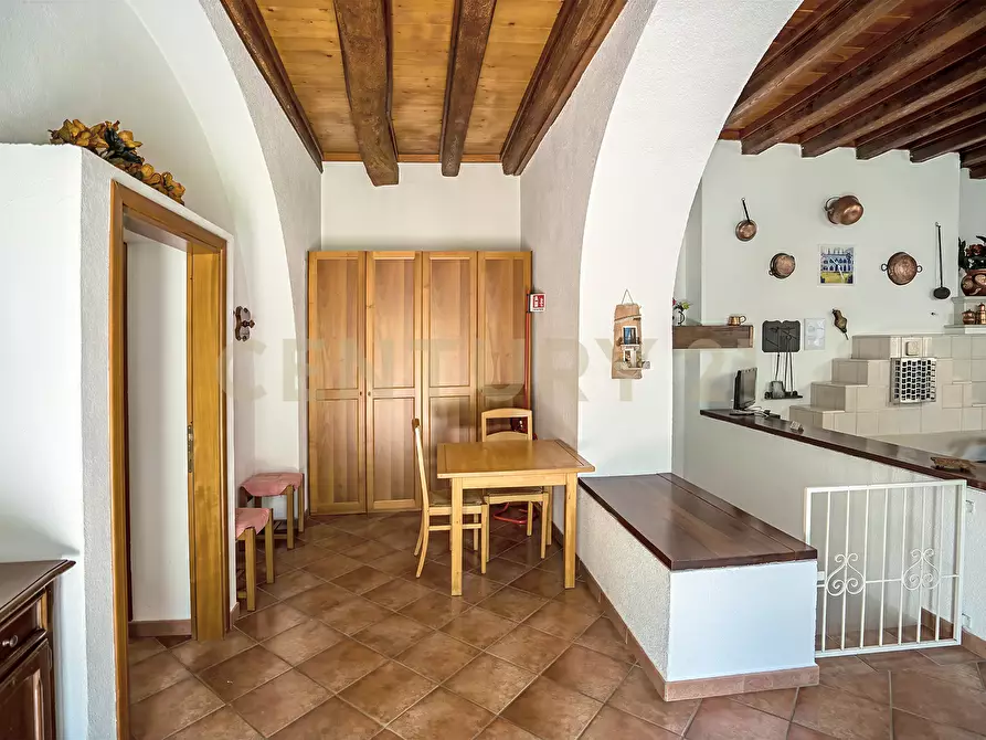 Immagine 34 di Villa in vendita  in Via Adige 25 a Brentino Belluno