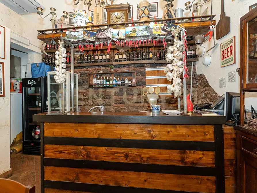 Immagine 34 di Pizzeria / Pub in vendita  in Via Plebiscito 179 a Catania