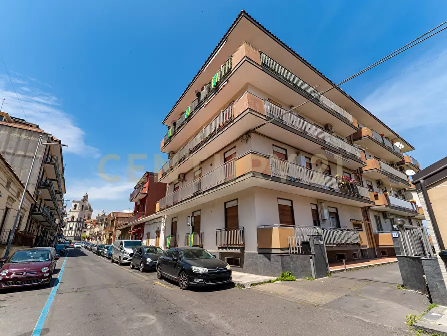 Immagine 1 di Quadrilocale in vendita  in Via Croce 72 a Aci Catena