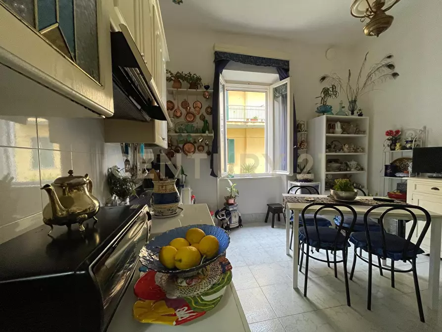 Immagine 4 di Bilocale in vendita  in Via Primo Marcelli 5 a Orbetello