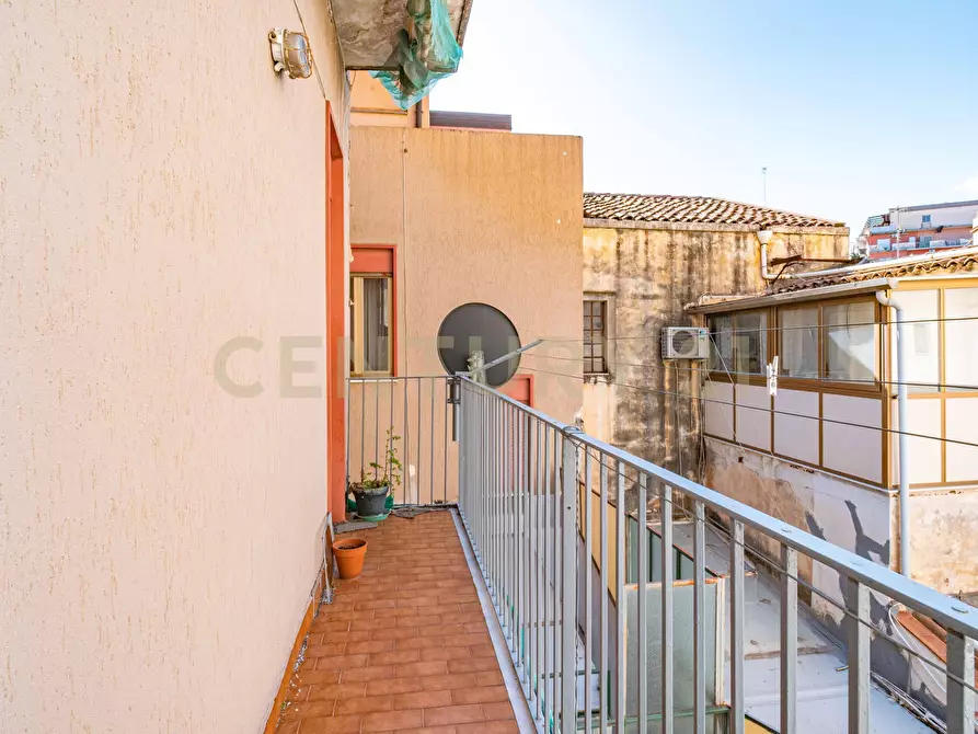 Immagine 18 di Pentalocale in vendita  in Via Santa Maria della Stella 20 a Catania