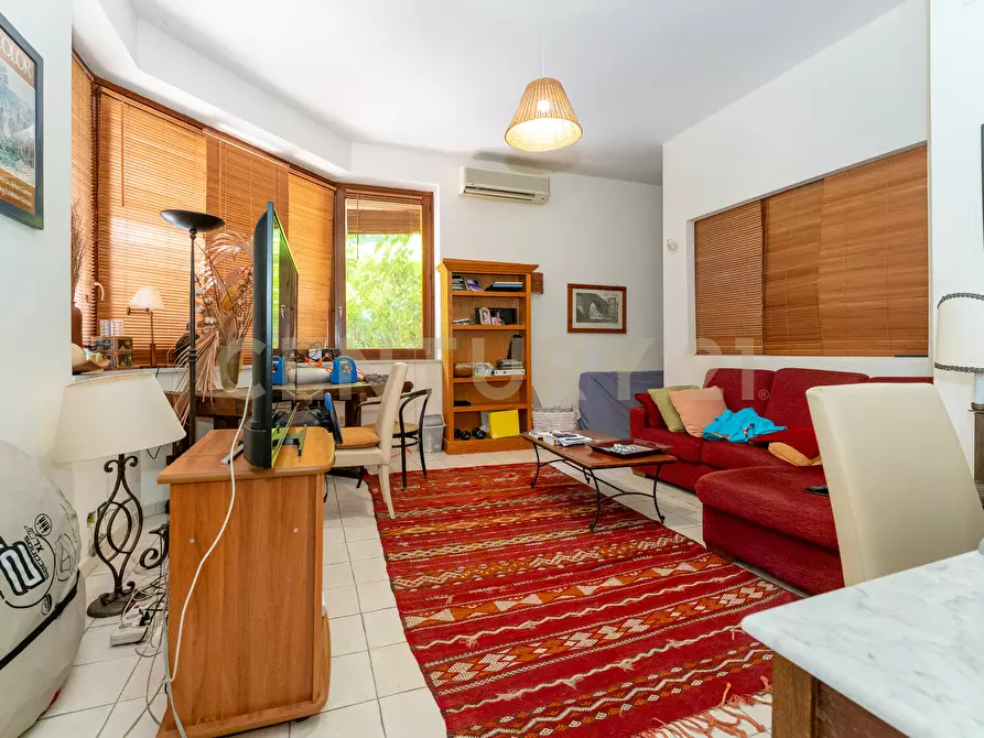 Immagine 43 di Villa in vendita  in Via Timparosa 39 a Aci Castello