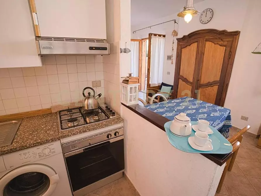 Immagine 5 di Quadrilocale in vendita  in Via dell'Arenella a Isola Del Giglio