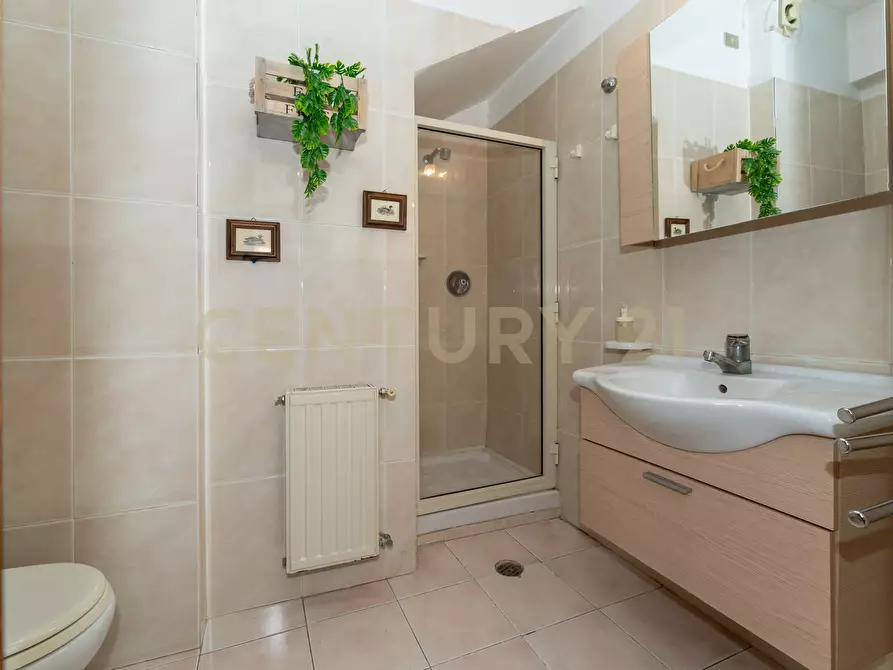 Immagine 46 di Quadrilocale in vendita  in Viale Giuseppe Lainò 7 a Catania
