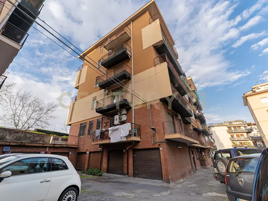 Immagine 29 di Pentalocale in vendita  in Viale Andrea Doria 13 a Catania