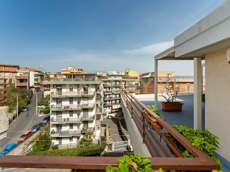 Immagine 49 di Pentalocale in vendita  in Via Acquedotto Greco 248 a Catania