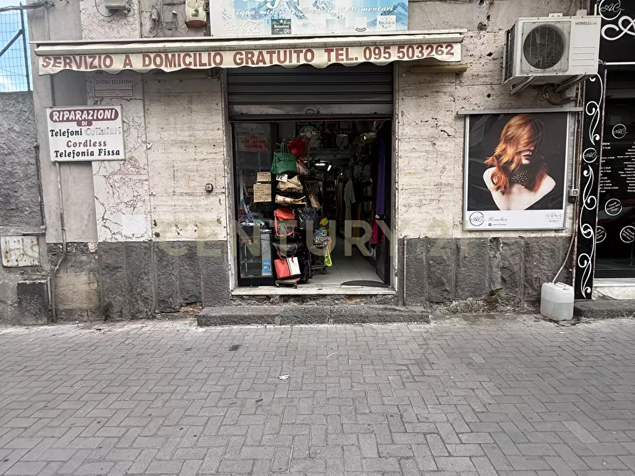 Immagine 3 di Attività commerciale in vendita  in Via Orto Limoni 18 a Catania