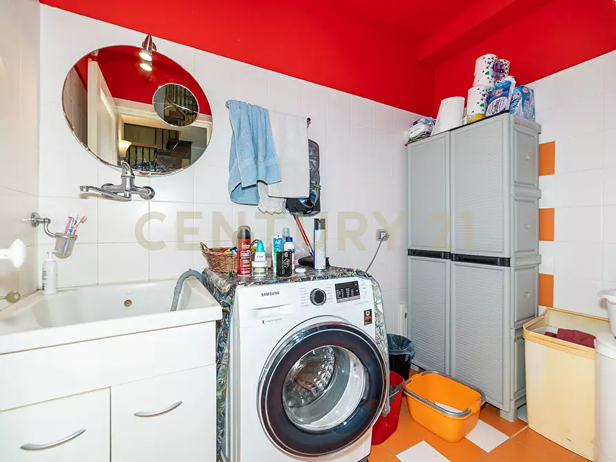 Immagine 61 di Villa in vendita  in Via Scalilla 42 a Catania