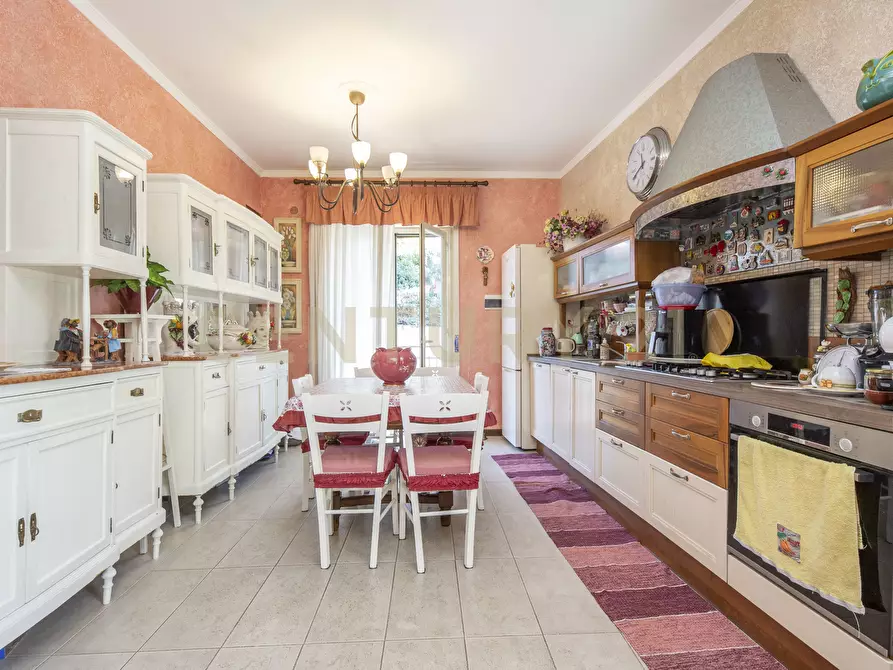 Immagine 23 di Pentalocale in vendita  in Viale Lorenzo Bolano 45 a Catania