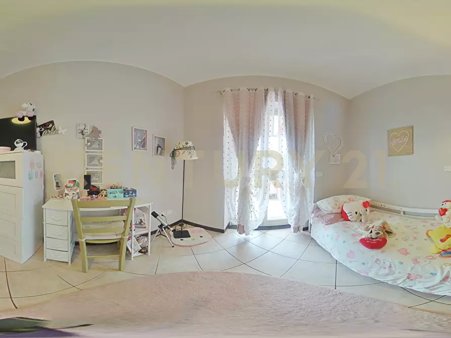 Immagine 56 di Pentalocale in vendita  in Via Crocifisso 26 a Aci Castello