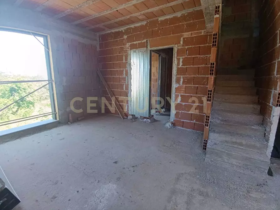 Immagine 26 di Casa bifamiliare in vendita  in VIA LEONCAVALLO 7 a Aci Sant'antonio