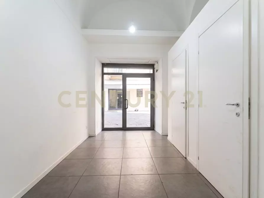 Immagine 11 di Locale commerciale in vendita  in Via Penninello 51 a Catania