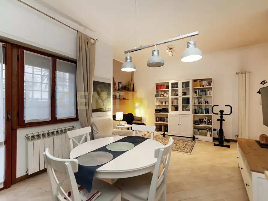 Immagine 3 di Trilocale in vendita  in Via Montasola 34 a Roma