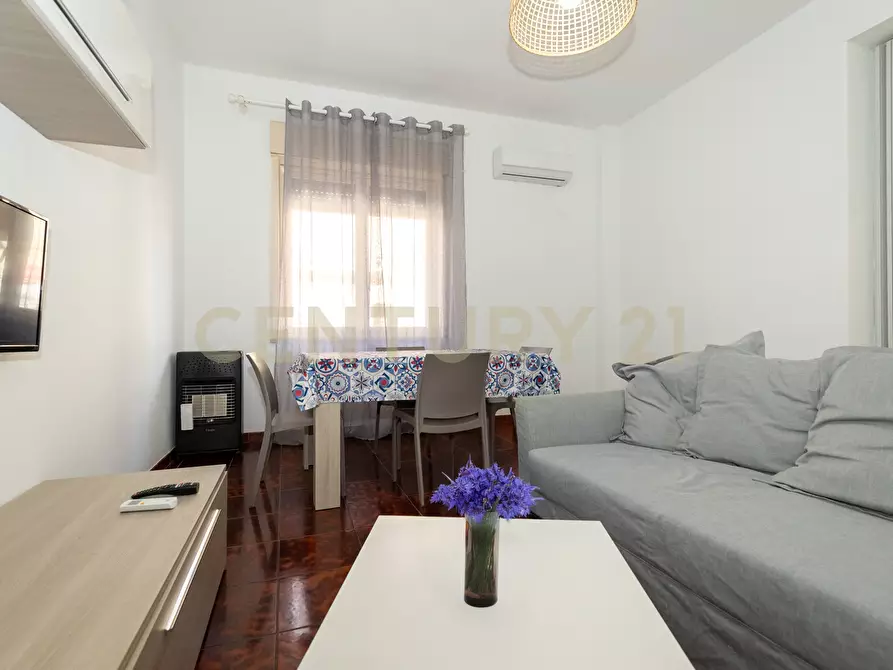 Immagine 28 di Trilocale in vendita  in Via Consolare Valeria 9797 a Sant'alessio Siculo