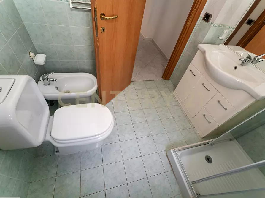 Immagine 28 di Quadrilocale in vendita  in Via Trieste 5 a Aci Castello