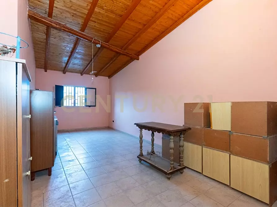 Immagine 80 di Palazzo in vendita  in Via Sebastiano Catania 284 a Catania
