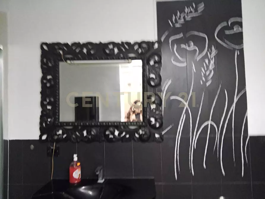 Immagine 23 di Bilocale in vendita  in Via Tezzano 26 a Catania