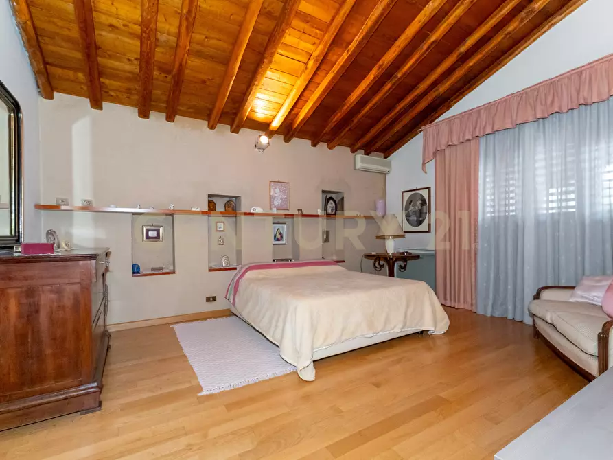 Immagine 58 di Villetta a schiera in vendita  in Via Carrubella 8 a Catania